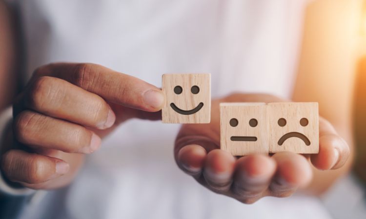 Descubre la diferencia entre emoción y sentimiento
